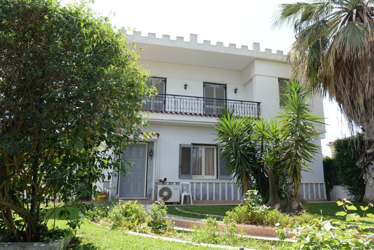 Patras White Castle Apartment Ngoại thất bức ảnh