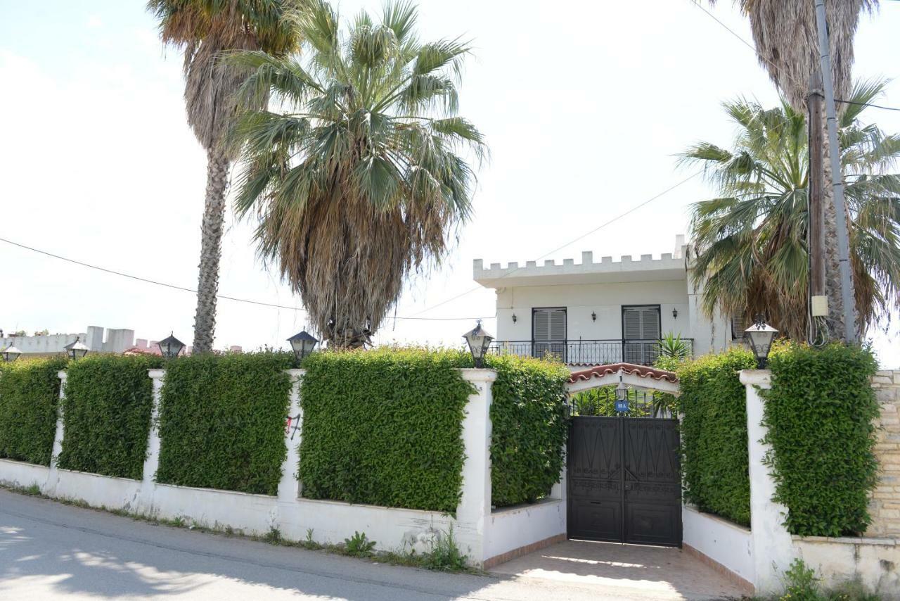 Patras White Castle Apartment Ngoại thất bức ảnh